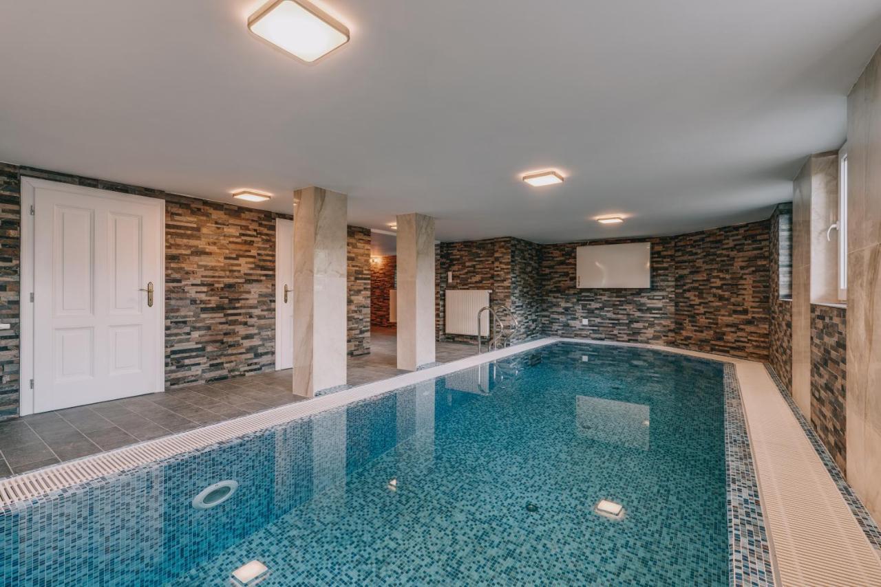 Bringa Villa バラトンレッレ エクステリア 写真